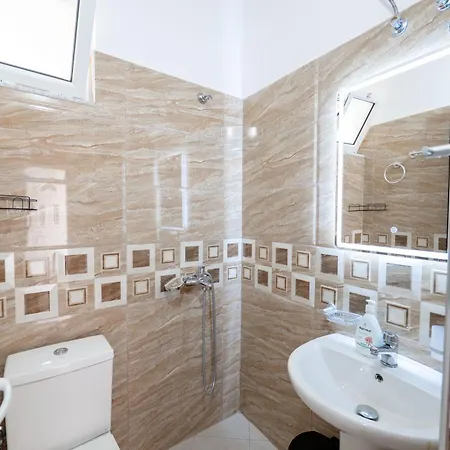 Pensionat Nino's 3*